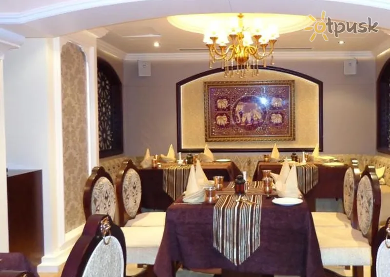 Фото отеля J5 Hotels Bur Dubai 3* Дубай ОАЕ бари та ресторани