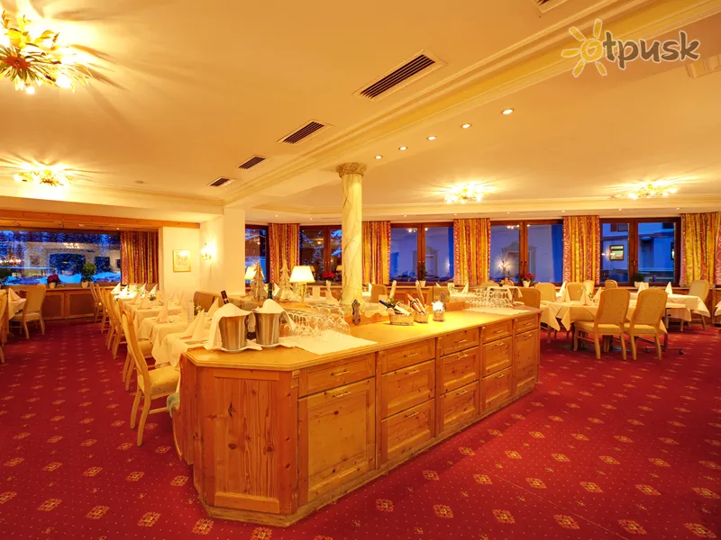 Фото отеля Arlberg Hotel 4* Санкт-Антон Австрія бари та ресторани