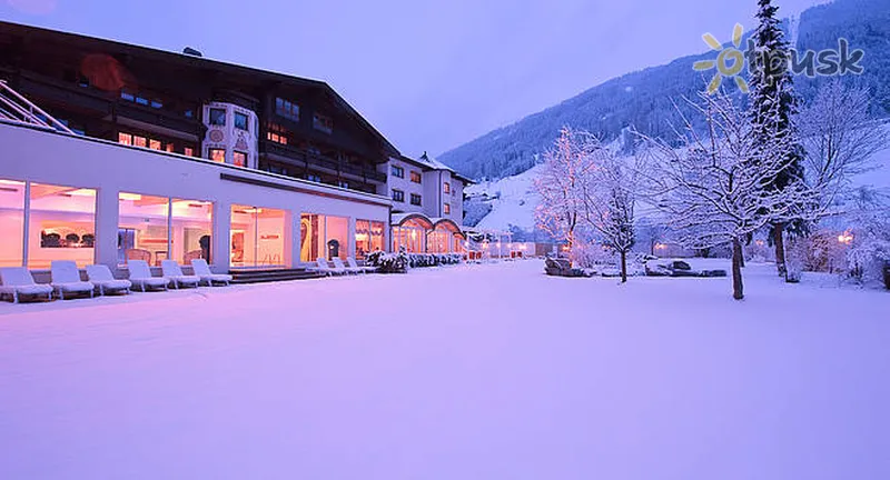 Фото отеля Sporthotel Neustift 4* Нойштифт Австрия экстерьер и бассейны