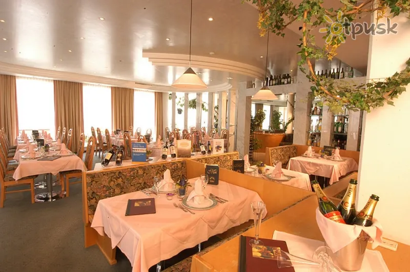 Фото отеля Tia Monte Hotel 3* Nauders Austrija bāri un restorāni