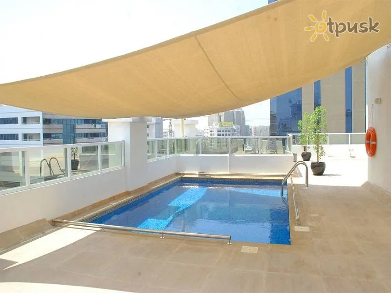 Фото отеля Rainbow Hotel 3* Дубай ОАЕ екстер'єр та басейни