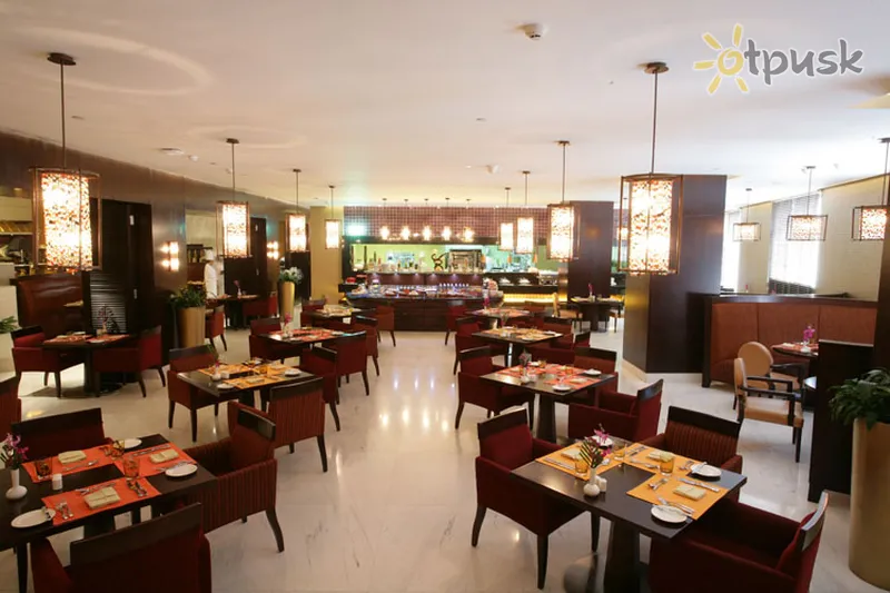 Фото отеля Ramada Hotel Dubai 4* Дубай ОАЭ бары и рестораны
