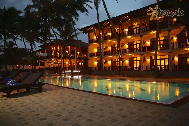Фото отеля Whispering Palms Hotel 3* Induruva Šri Lanka išorė ir baseinai