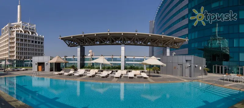 Фото отеля Jumeirah Living World Trade Centre Residence 4* Dubajus JAE išorė ir baseinai