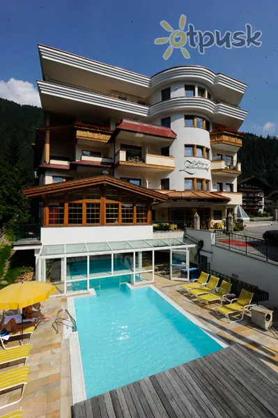 Фото отеля Zillertalerhof Hotel 4* Майрхофен Австрія екстер'єр та басейни
