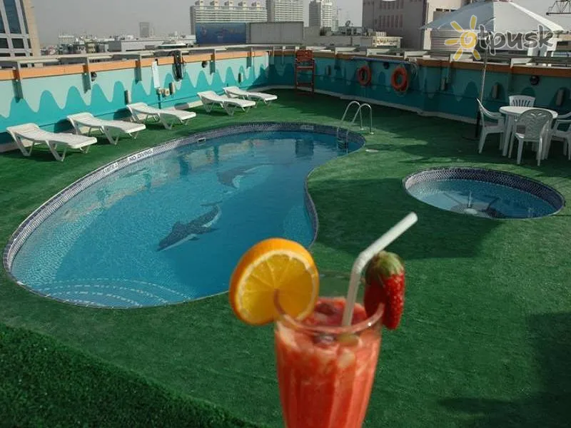 Фото отеля York International Hotel 3* Дубай ОАЭ экстерьер и бассейны