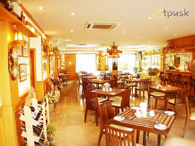 Фото отеля Seven Oaks Inn Pattaya 2* Pataja Tailandas barai ir restoranai