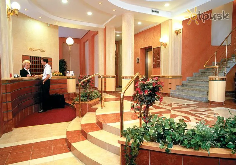 Фото отеля Jean De Carro Hotel 4* Karlovi Vari Čehu vestibils un interjers