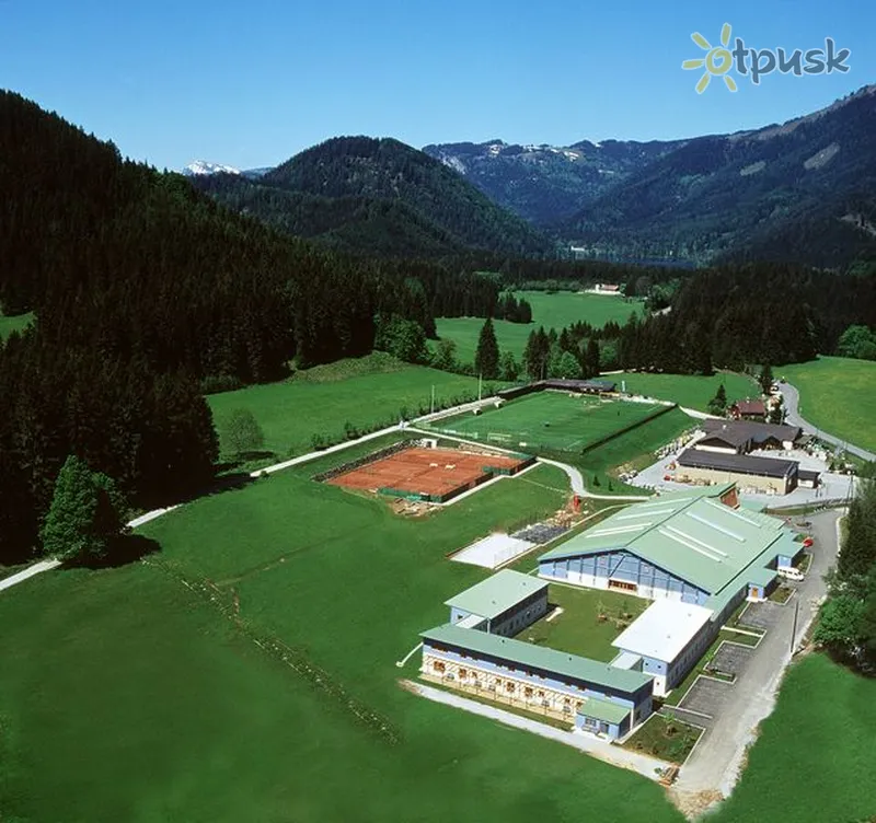Фото отеля JUFA Erlaufsee Sport Resort 2* Zalcburgas Austrija išorė ir baseinai