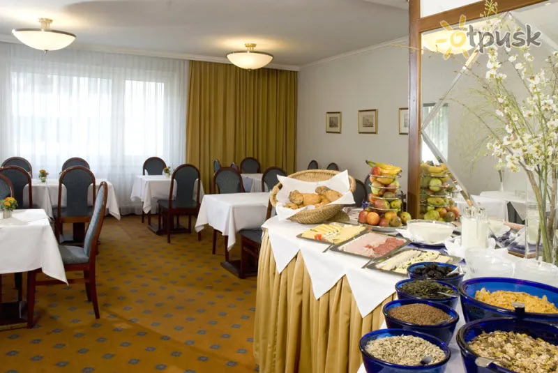 Фото отеля Das Capri Hotel 3* Вена Австрия бары и рестораны