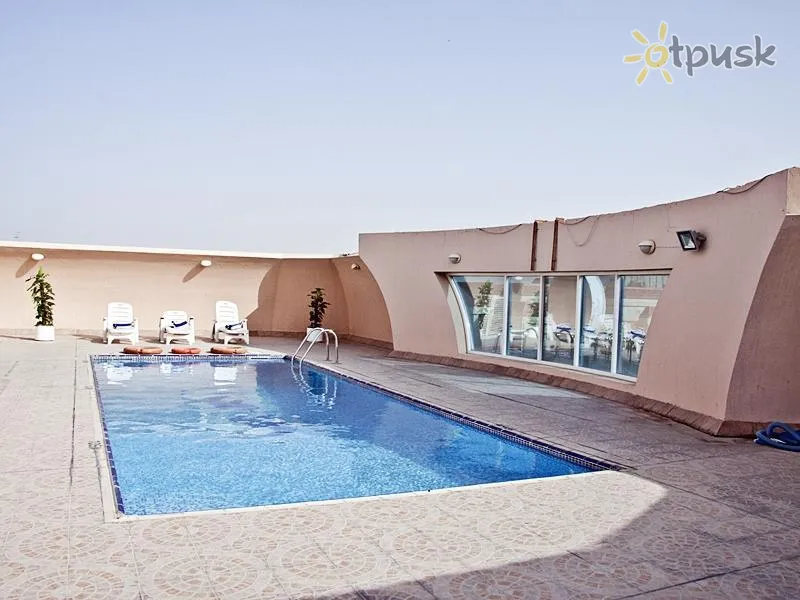 Фото отеля Ramee Guestline Hotel Apt 2 3* Дубай ОАЭ экстерьер и бассейны