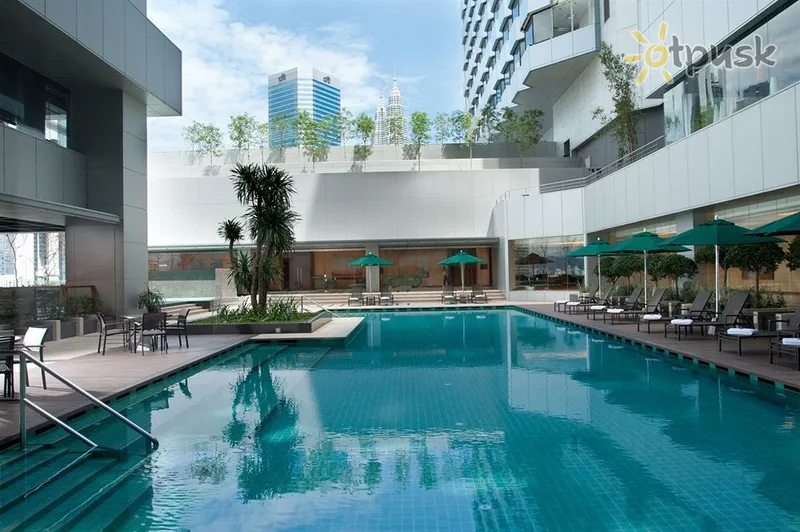 Фото отеля DoubleTree By Hilton Kuala Lumpur 5* Куала-Лумпур Малайзия экстерьер и бассейны