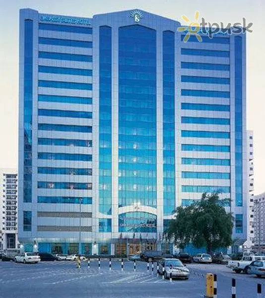 Фото отеля Embassy Suites Hotel 4* Шарджа ОАЭ экстерьер и бассейны
