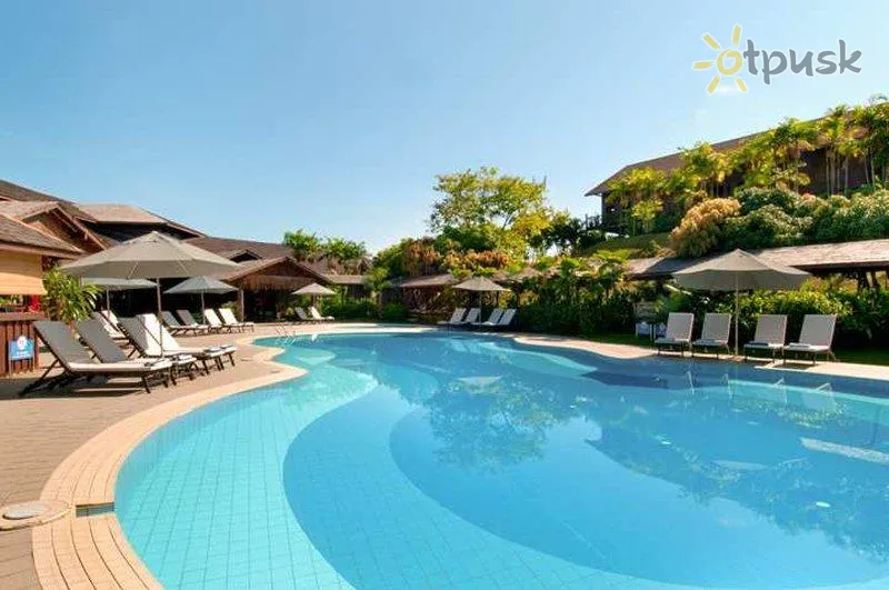 Фото отеля Batang Ai Longhouse Resort 4* apie. Borneo Malaizija išorė ir baseinai