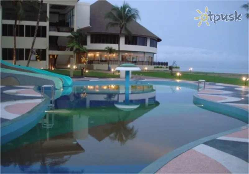 Фото отеля Damai Puri Resort & Spa 5* о. Борнео Малайзія екстер'єр та басейни
