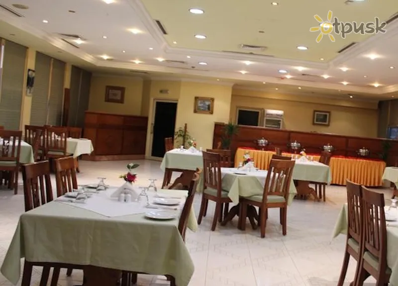 Фото отеля Emirates Springs Hotel Apartments 3* Фуджейра ОАЕ бари та ресторани