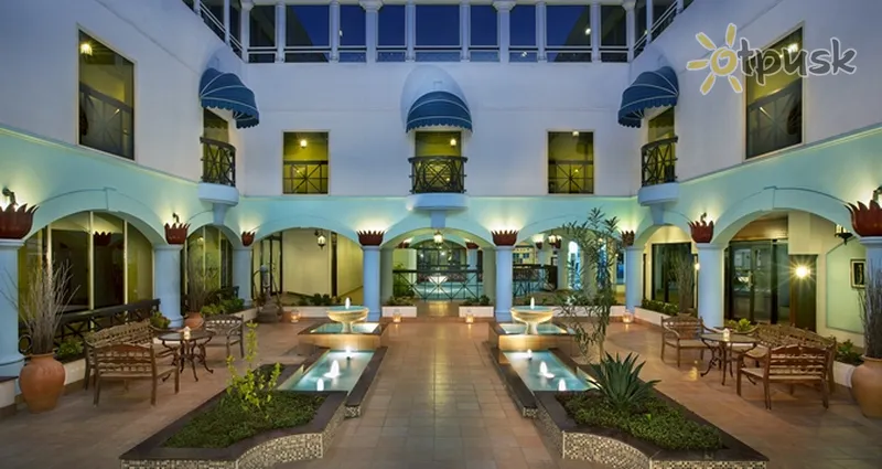 Фото отеля Hilton Fujairah Resort 5* Фуджейра ОАЭ лобби и интерьер