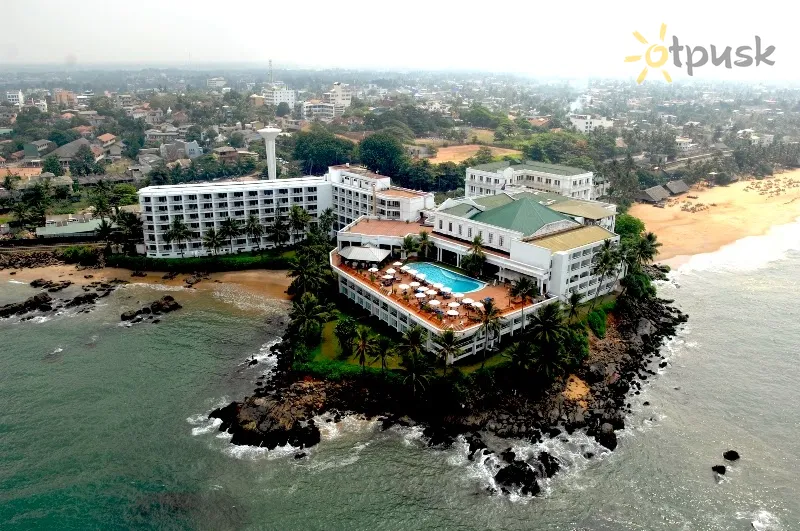 Фото отеля Mount Lavinia Hotel 4* Коломбо Шрі Ланка екстер'єр та басейни