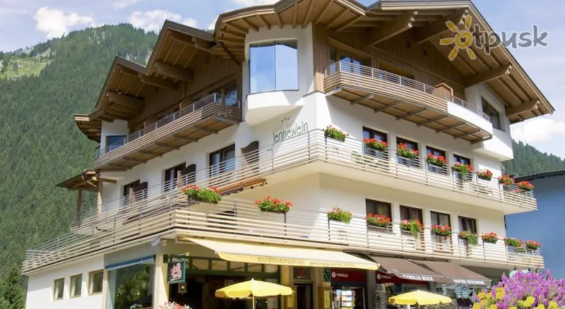 Фото отеля Garni Jennewein Hotel 3* Mayrhofen Austrija ārpuse un baseini