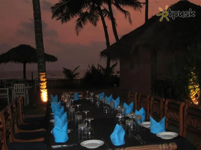 Фото отеля Saffron Beach Hotel 2* Ваддува Шри-Ланка бары и рестораны