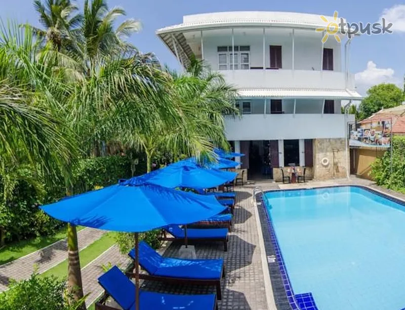 Фото отеля St. Lachlan Hotel & Suites 3* Negombo Šrilanka ārpuse un baseini
