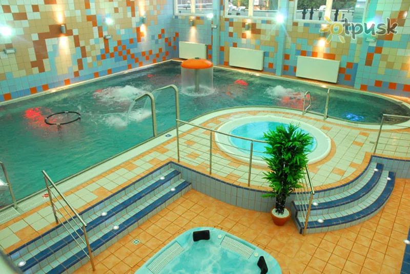 Фото отеля Nivy Hotel 3* Братислава Словаччина екстер'єр та басейни