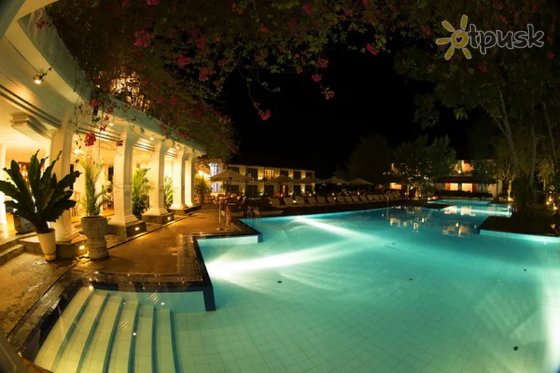 Фото отеля Mahaweli Reach Hotel 5* Канді Шрі Ланка екстер'єр та басейни