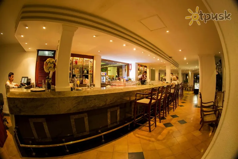 Фото отеля Mahaweli Reach Hotel 5* Kandis Šri Lanka barai ir restoranai