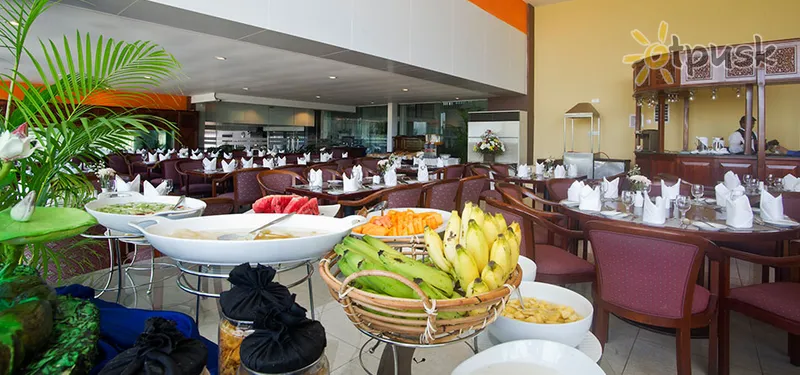 Фото отеля Global Towers Hotel & Apartments 4* Kolombas Šri Lanka barai ir restoranai