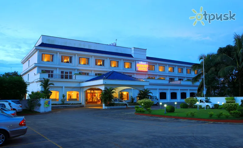 Фото отеля Abad Airport Hotel 3* Керала Индия экстерьер и бассейны