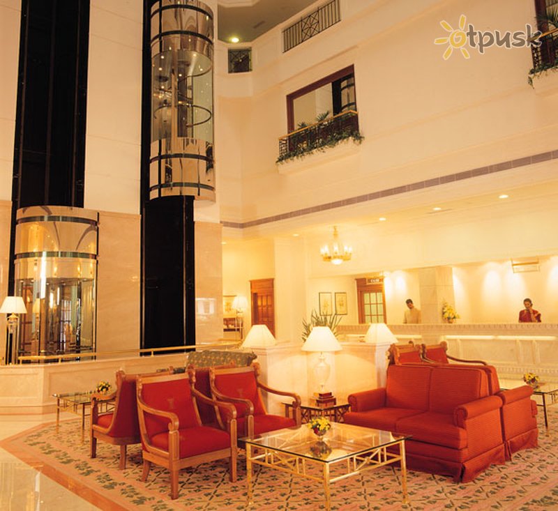 Фото отеля Abad Atrium Hotel 3* Kerala Indija vestibils un interjers