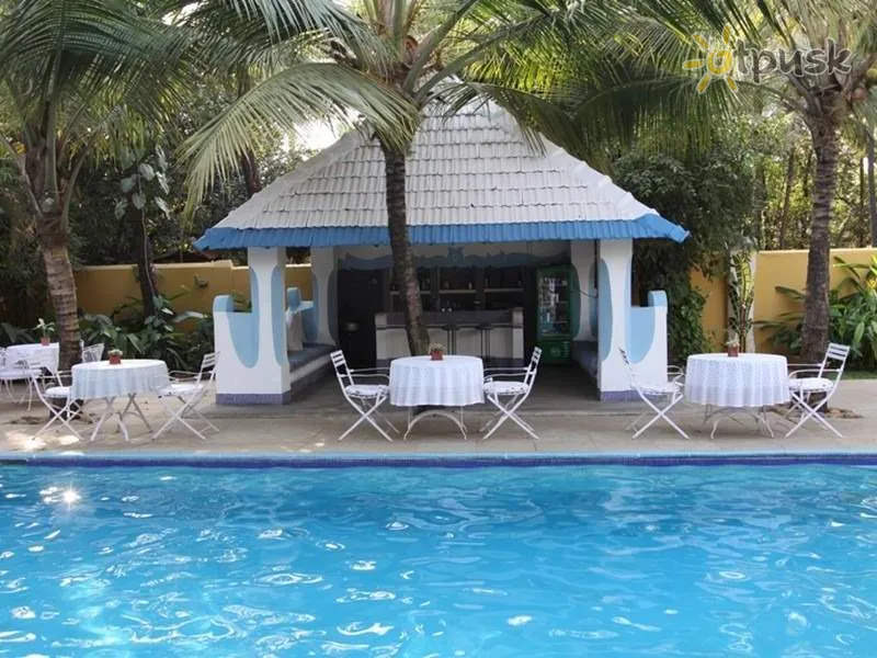 Фото отеля Casa Anjuna 4* Šiaurės Goa Indija išorė ir baseinai
