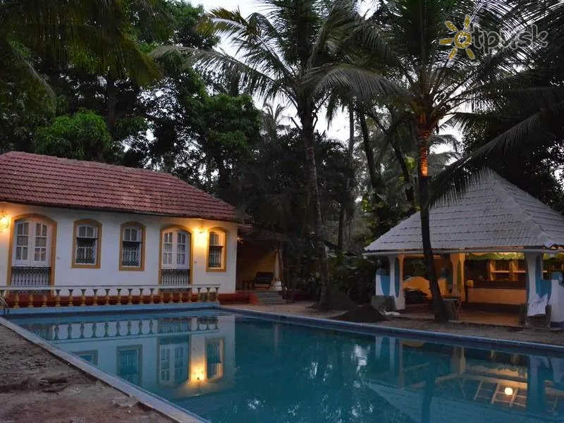 Фото отеля Casa Anjuna 4* Šiaurės Goa Indija išorė ir baseinai