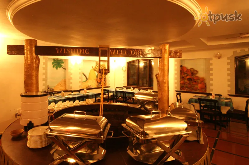 Фото отеля Townhouse Resort Candolim 3* Šiaurės Goa Indija barai ir restoranai