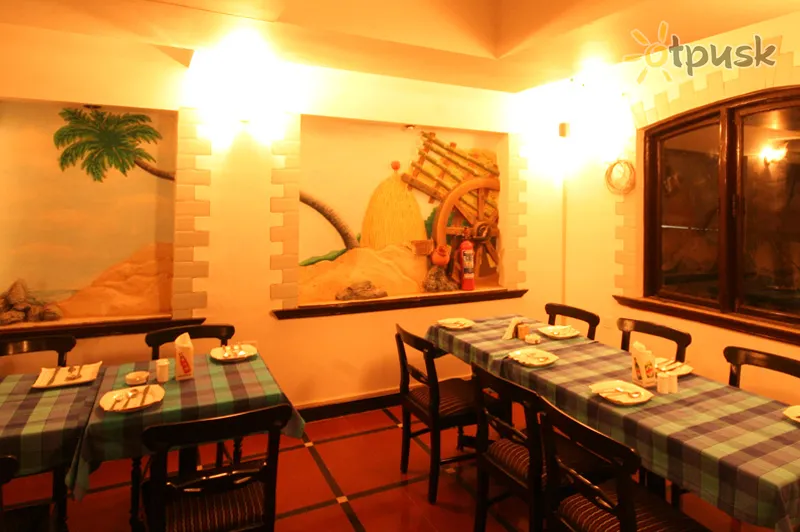 Фото отеля Townhouse Resort Candolim 3* Ziemeļu goa Indija bāri un restorāni