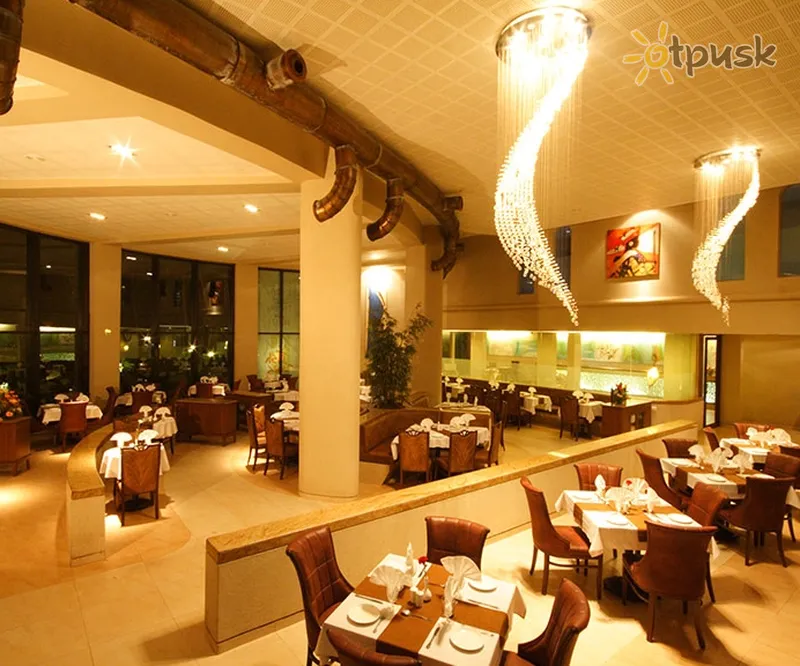 Фото отеля Neelam's The Glitz 3* Ziemeļu goa Indija bāri un restorāni