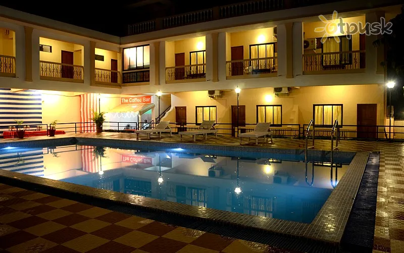 Фото отеля White Orchid Hotel 2* Šiaurės Goa Indija išorė ir baseinai