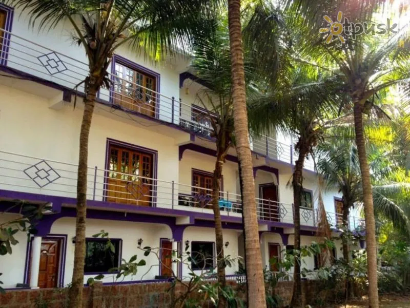 Фото отеля White Feather Guest House 1* Північний Гоа Індія екстер'єр та басейни