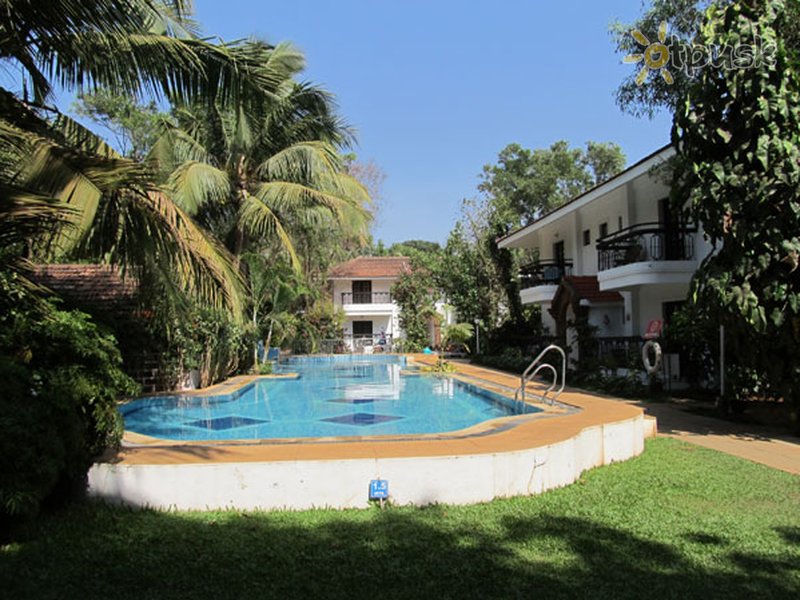 Фото отеля Vila Goesa Beach Resort 3* Северный Гоа Индия экстерьер и бассейны