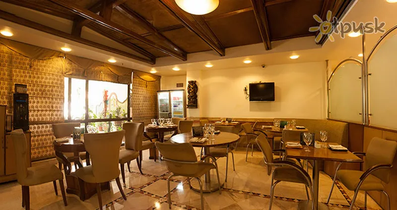 Фото отеля The Connaught 4* Deli Indija bāri un restorāni