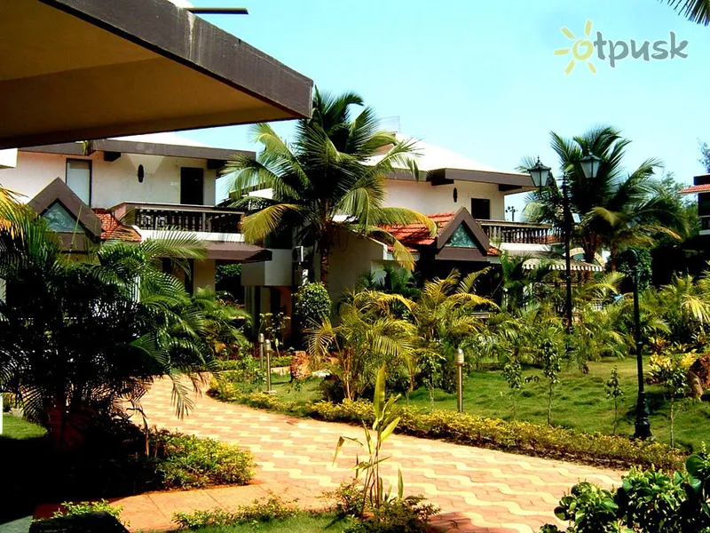 Фото отеля Country Inn Tarika Goa 4* Южный Гоа Индия экстерьер и бассейны