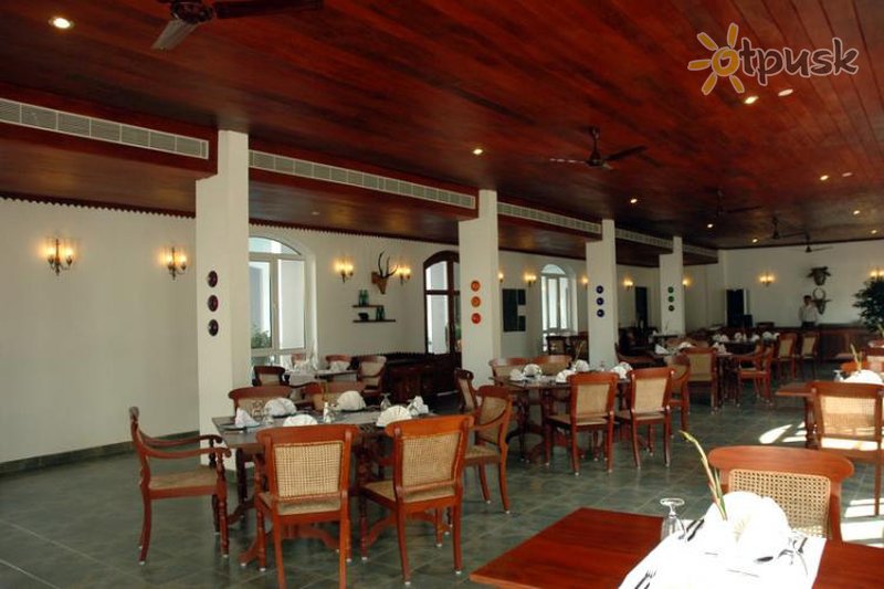 Фото отеля The Killians Boutique Hotel 4* Керала Индия бары и рестораны