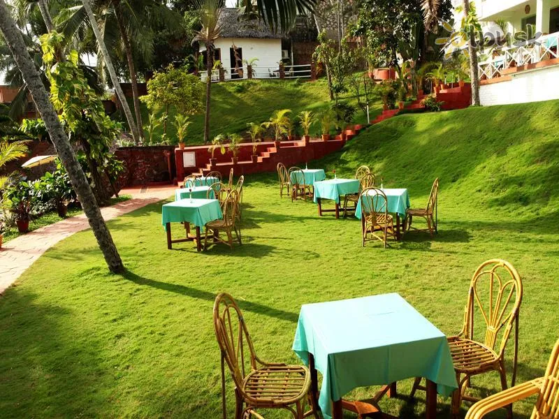 Фото отеля Soma Palmshore Beach Resort 3* Керала Індія бари та ресторани