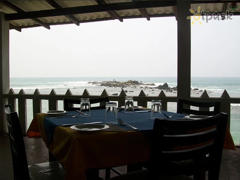 Фото отеля Miltons Beach Resort 2* Unavatuna Šrilanka bāri un restorāni