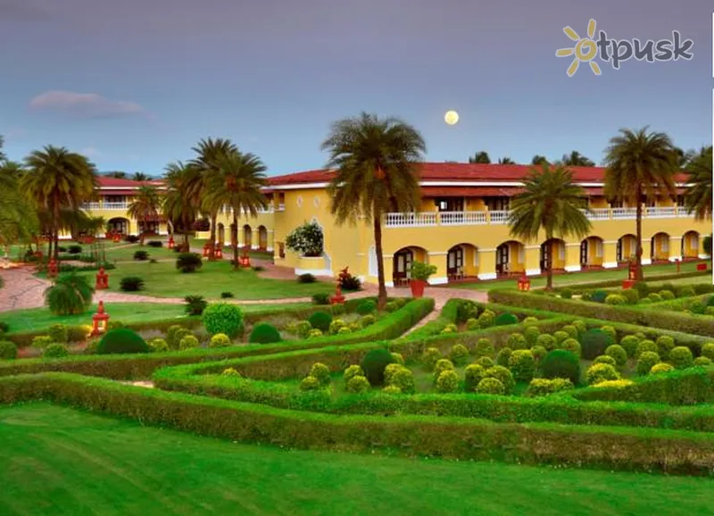 Фото отеля The Lalit Golf & Spa Resort Goa 5* Південний Гоа Індія екстер'єр та басейни