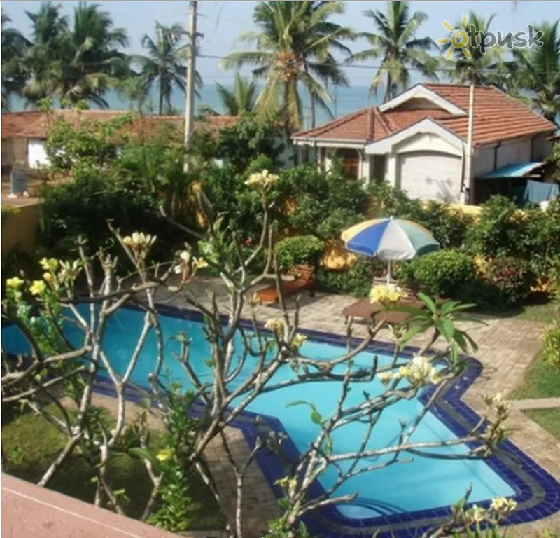 Фото отеля Villa Larisa 3* Maravila Šri Lanka išorė ir baseinai
