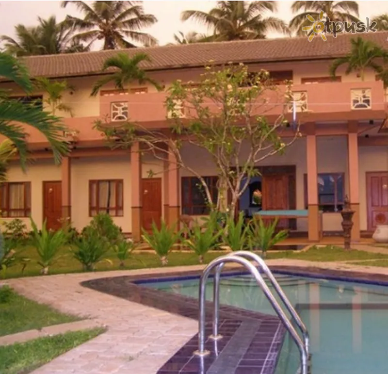 Фото отеля Villa Larisa 3* Maravila Šri Lanka išorė ir baseinai