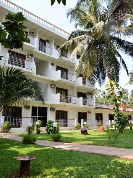 Фото отеля Indie Stays Candolim 3* Šiaurės Goa Indija išorė ir baseinai