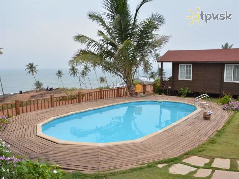 Фото отеля Ozran Heights Beach Resort 3* Северный Гоа Индия экстерьер и бассейны