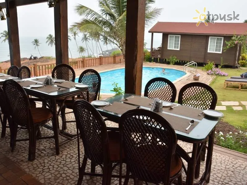 Фото отеля Ozran Heights Beach Resort 3* Північний Гоа Індія бари та ресторани